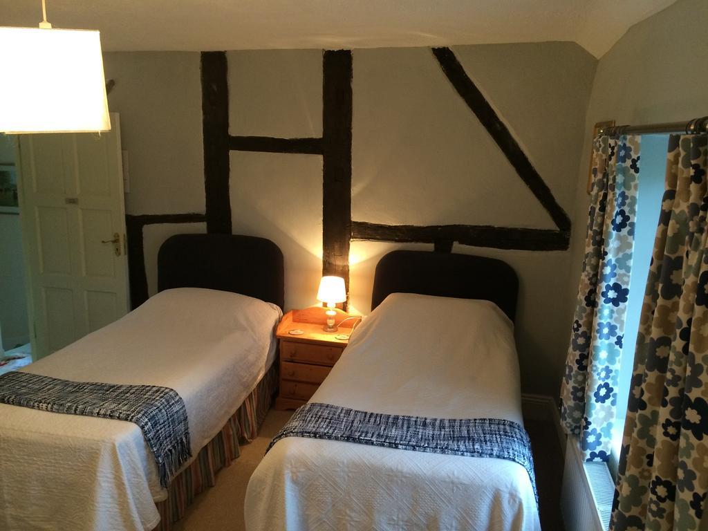 Cleaver Cottage Andover Room photo
